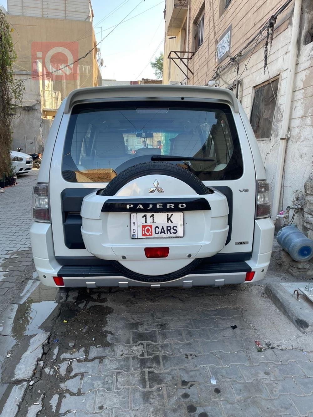 ميتسوبيشي باجيرو